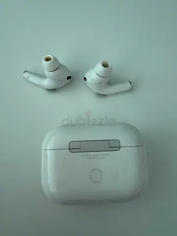 Apple airpod pro 2 - Wireless true wireless earbuds with charging case - used