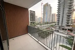 Bright 1 bedroom- Park Point- Ready to move