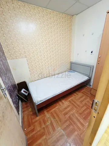 Ready to move Full Close partition room for single girl or couple