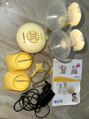 Medela Swing Maxi Electric Double Breast Pump with Accessories