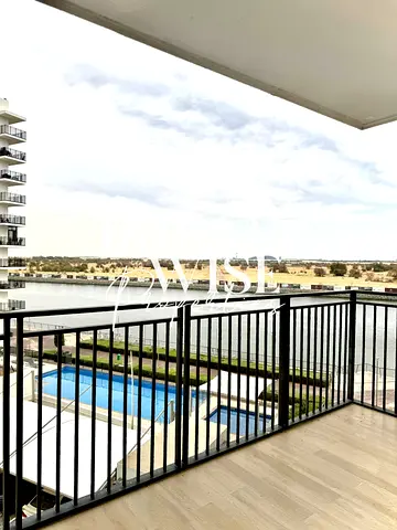 Canal & Pool View | Elegant 2BR | Ideal Location
