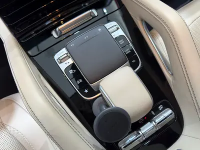 صورة 13 لـ 2022 Mercedes-BENZ GLS