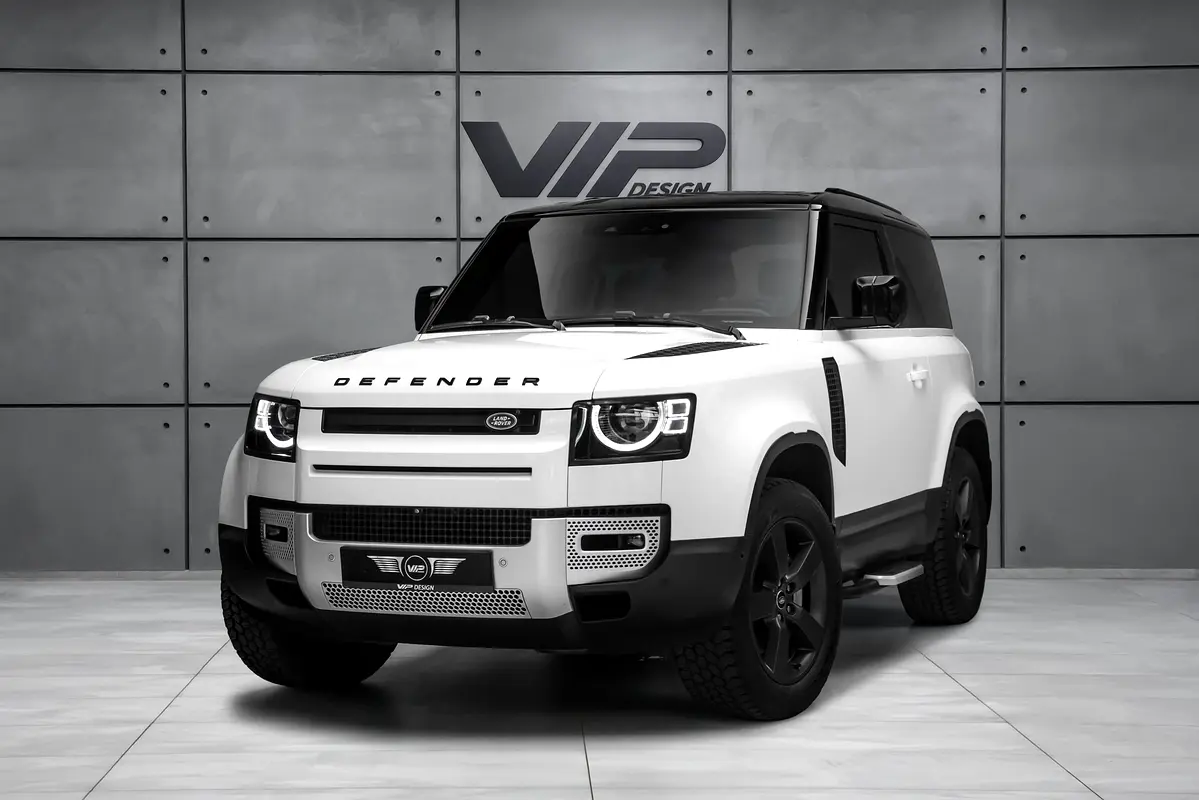 Land Rover Defender 2023 — photo 1 of 8