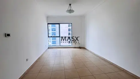 Luxury Living | Dubai Marina | Family Building