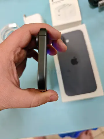 iPhone 17 512GB black - perfect Condition with Box  Charger