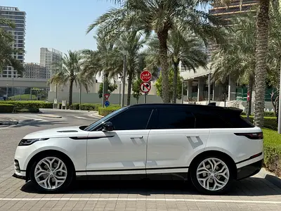 2022 | LAND ROVER VELAR P250 R-DYNAMIC  SE  | GCC | AGENCY WARRANTY &amp; SERVICED | ACCIDENT FREE