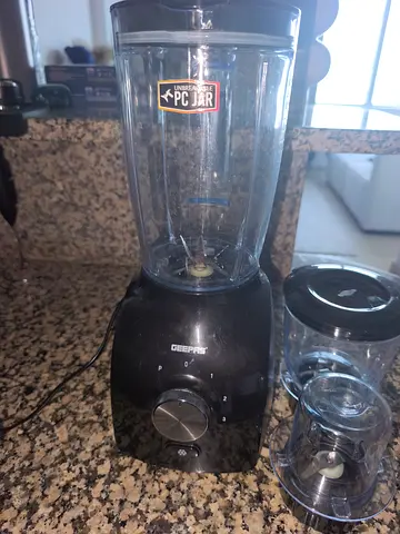 Kitchen Blender with Grinder Attachments ICE CRUSHING Option- Good Working Condition