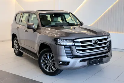 Toyota Land Cruiser GXR 2025 -14500 km -GCC SPECS-UNDER WARRANTY-BRAND NEW
