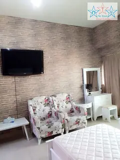 Studio Furnished Near Bus Stop nice deal
