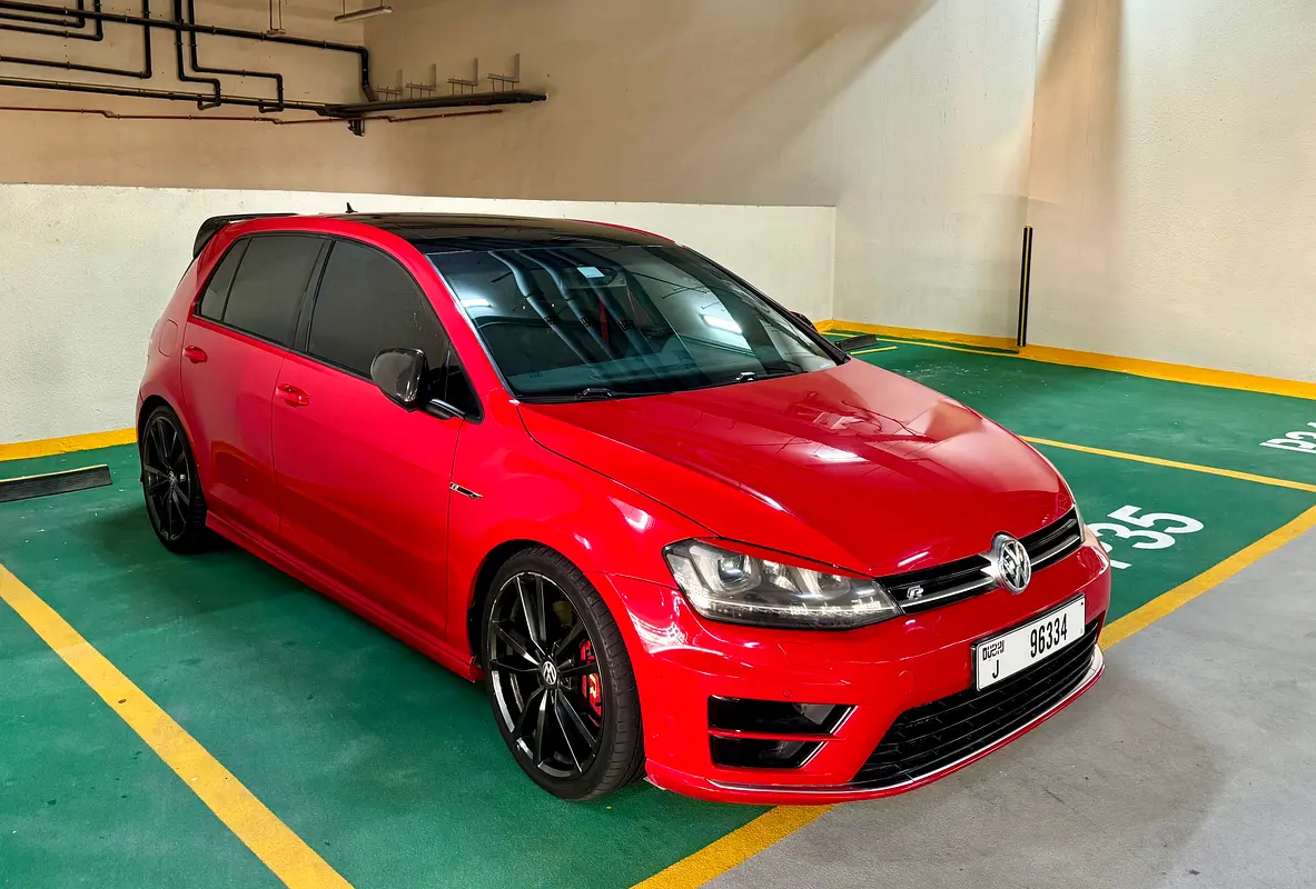 Volkswagen Golf 2016 — photo 1 of 7