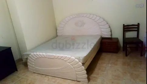 Bed space available in nakeel near gulf cinema
