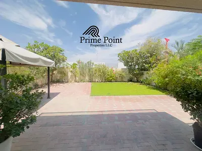 MORDERN VILLA - 4 BEDS + MAIDS - NEAR POOL