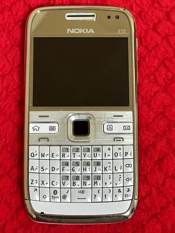 Nokia E72 QWERTY keyboard