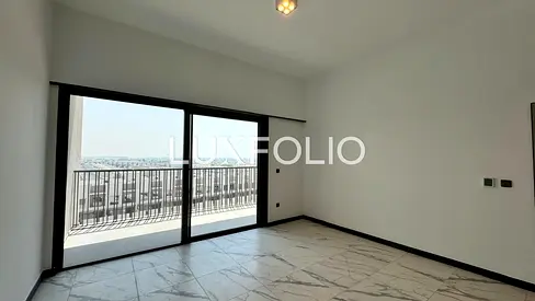Vacant | Townhouses View | Chiller Free