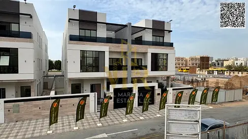 Luxury villa with two floors, roof, and elevator, price includes electricity, water, air conditioning, and furnishings.