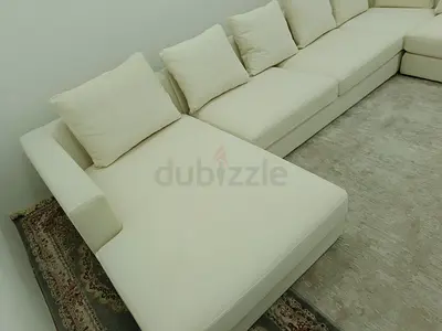 Ushape The One Brand Sofa like new