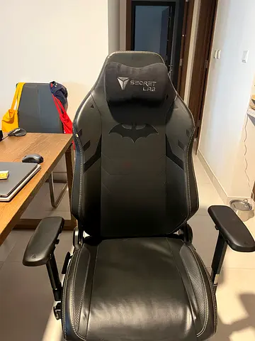 Secretlab Titan Evo XL Batman Edition Gaming Chair - Black