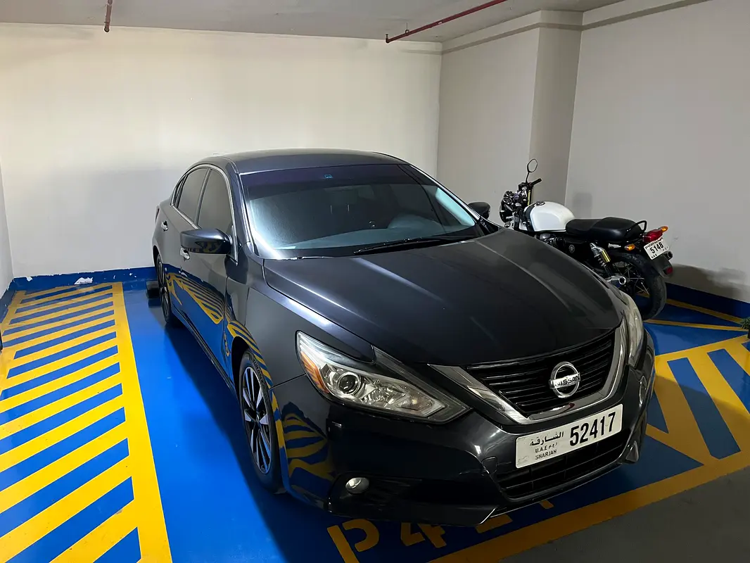 Nissan Altima 2018 — photo 1 of 7