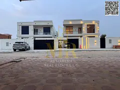 Luxury villa, two floors, internal yard, price includes air conditioning