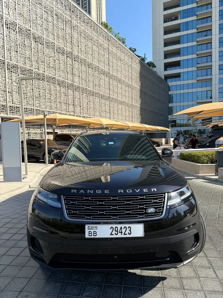 Land Rover Range Rover Velar 2026 — photo 1 of 9
