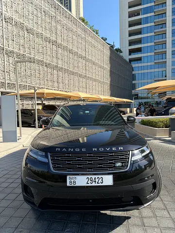Range Rover Velar P250 S -Like New