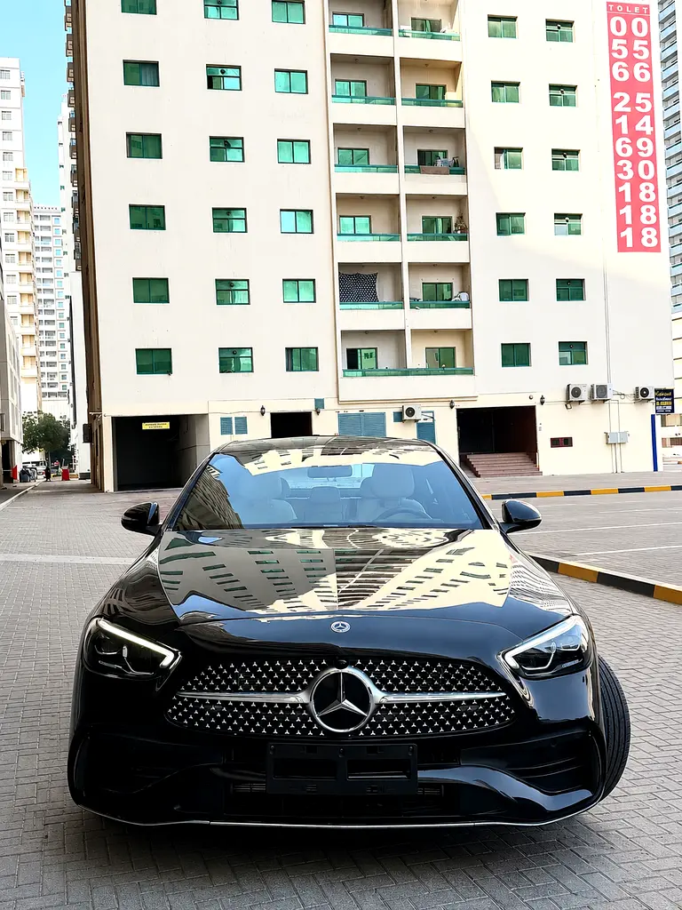 Mercedes-Benz C-Class 2023 — photo 1 of 8