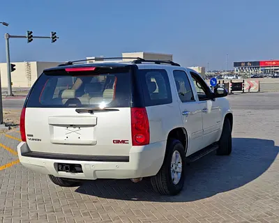 2010 GMC YUKON 照片 3
