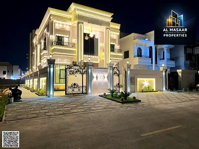 For sale: Classic villa on a street and alley facing the park, custom-finished, land area 4100 sq f