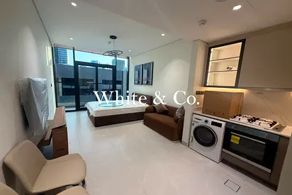 BRAND NEW UNIT | FURNISHED | VACANT NOW |