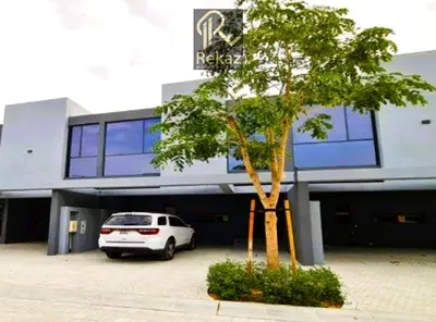 FOR RENT | GATED COMMUNITY | 4 BEDROOM + MAID | VACANT UNIT