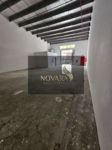 A great opportunity to rent a 2000 sq ft warehouse in Al Jurf Industrial Area 1