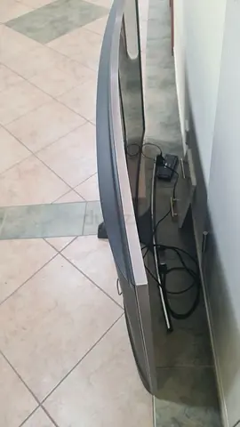 Samsung 65 Curved LED TV - (not turning on)