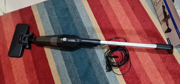 Lightweight corded stick vacuum cleaner - good working condition