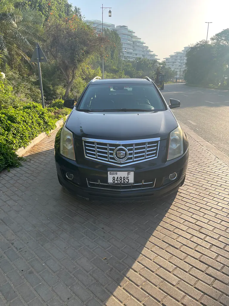 Cadillac SRX 2013 — photo 1 of 4