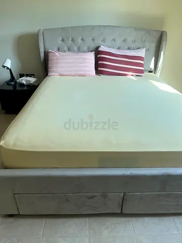 Queen size upholstered bed with storage, light grey