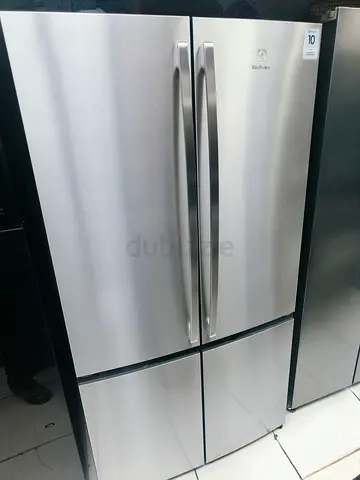 Electrolux Top Fridge Bottom Freezer – Modern Style