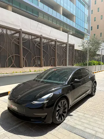 2021 Tesla Model 3 Performance — Black/Black — 72,000 km — AED 62,000