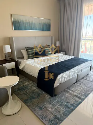 Fully Furnished Studio / Prime Business Bay / Up to 4 Cheques
