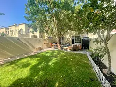 2 BEDROOMS | LARGE PLOT | CLOSE TO PARK