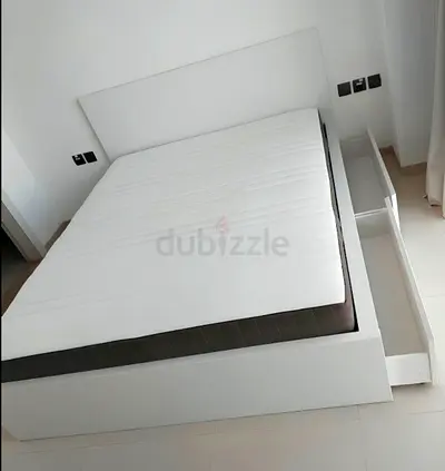 IKEA malam queen‑size bed (160 × 200 cm) with 2 storage drawers underneath and an IKEA mattress ✨