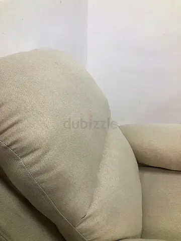 Single recliner sofa seat