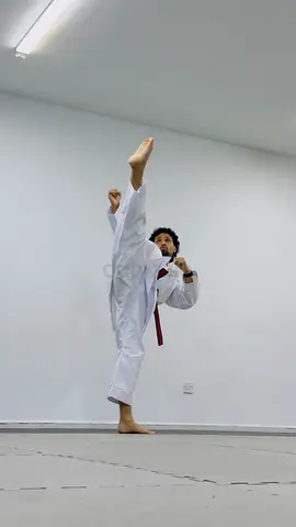 Karate and kickboxing personal trainer