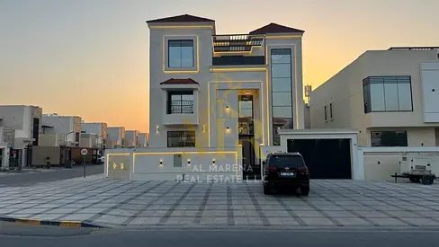 Corner villa, two floors and a roof, with a distinctive and very elegant classic design, in a prime