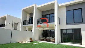 Single Row | Near to Pool & Park | Notice Served