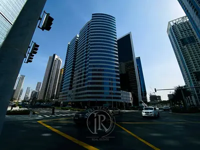 مكتب مجهز | مفروش | برج أوبل | منظر وسط المدينة
