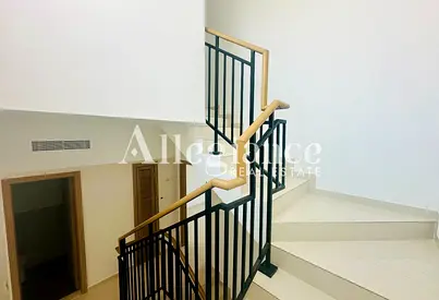 Brand New | 3 bedrooms | Roof Top | Middle unit