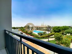 MOVE-IN NOW | SINGLE ROW | PREMIUM SPOT | SPACIOUS