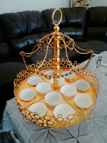 Arabic cup holder with 12 cups