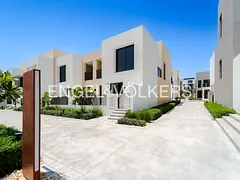 Corner Unit | Big Plot | Next to pool