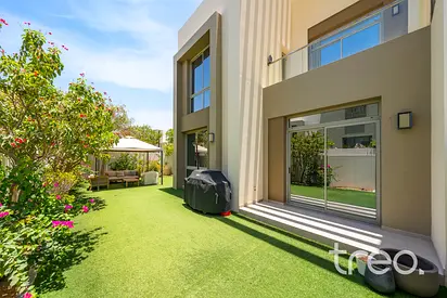 True Corner Plot | Owner Occupied | 4 Bed